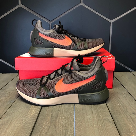 nike duel racer green